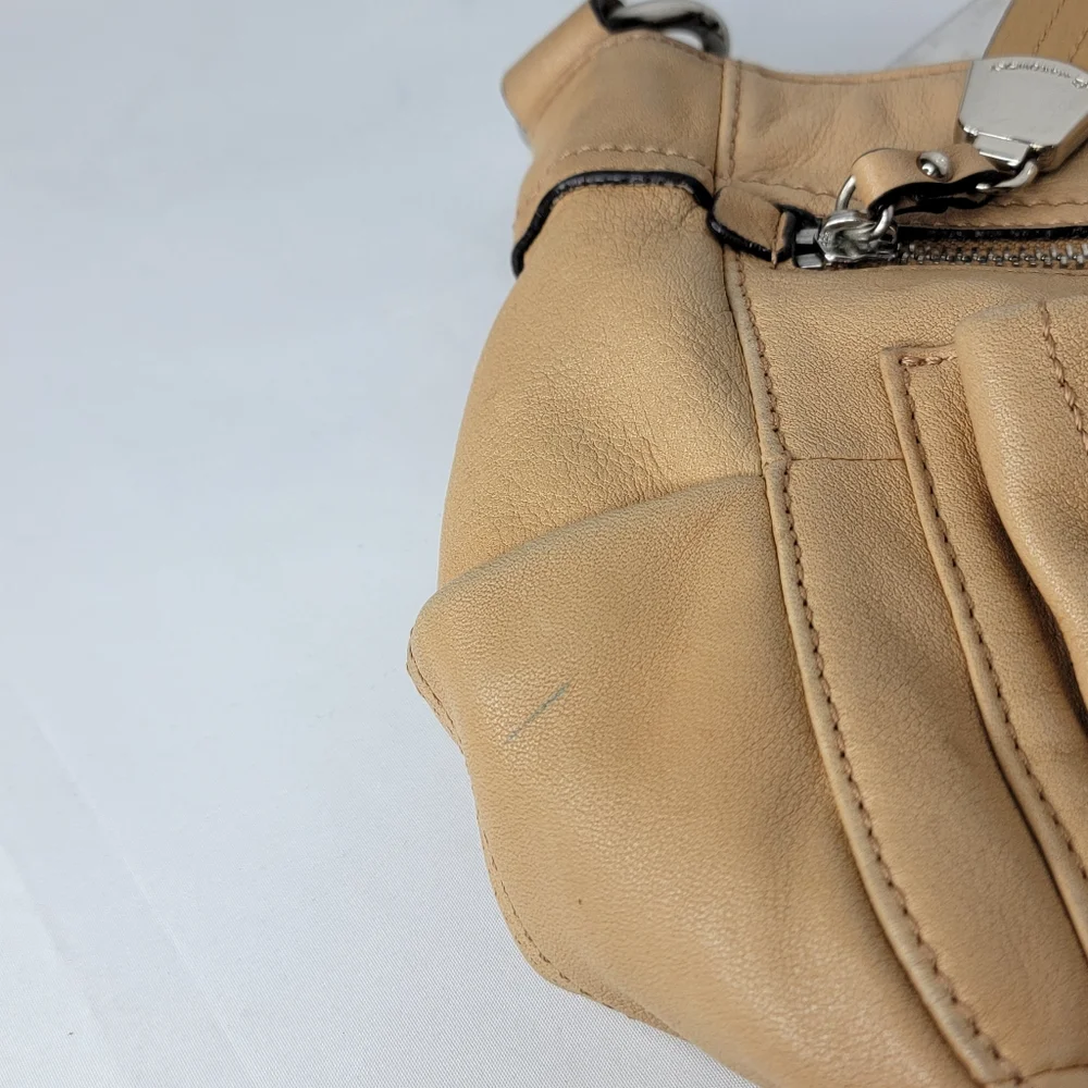 Tan B. Makowsky‎ Leather Satchel P21